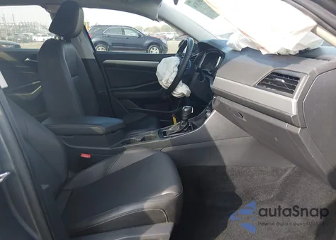 2020 Volkswagen Jetta 1.4T R-Line/1.4T S/1.4T Se z USA, uszkodzony, nr VIN 3VWCB7BU1LM073005